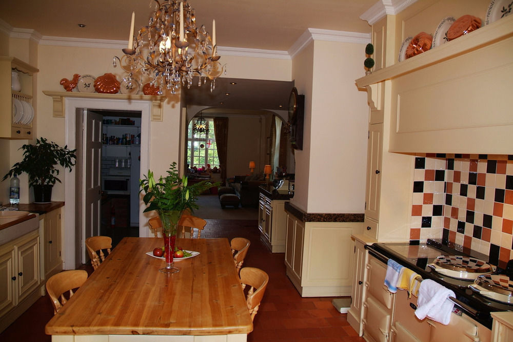 Pbc - Perriford House Hotel Kidderminster Bagian luar foto